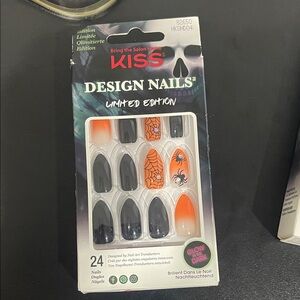 KISS Design Nails Limited Edition - Black & Orange Spider Web Accents